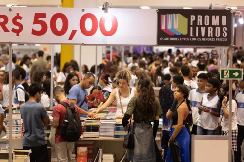 
				
					Bienal do Livro Bahia inicia venda de ingressos no Salvador Shopping
				
				