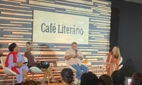 
				
					Bienal do Livro Bahia: veja galeria de fotos do último dia do evento
				
				