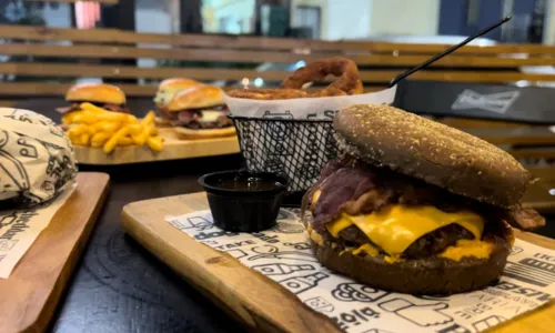 
				
					'Bora Ali?' Veja onde comer hambúrguer em Salvador
				
				