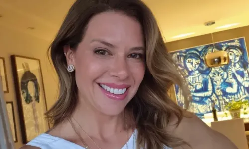 
				
					Camila Marinho completa 43 anos nesta terça-feira
				
				