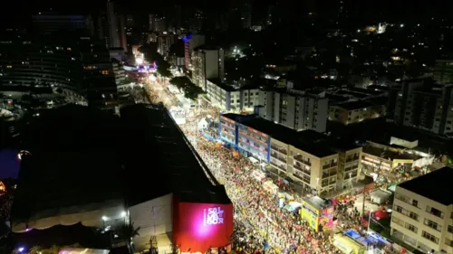 
				
					Carnaval 2024: veja as fotos deste sábado (10) no Circuito Dodô
				
				