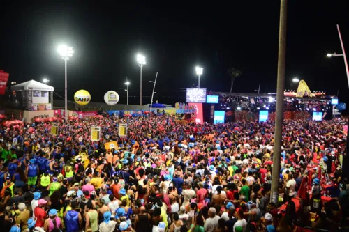 
				
					Carnaval 2024: veja fotos do Circuito Dodô neste domingo (11)
				
				