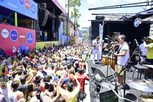 
				
					Carnaval 2024: veja fotos do circuito Osmar nesta terça (13)
				
				