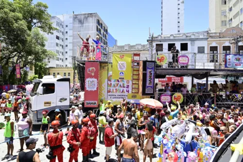 
				
					Carnaval 2024: veja fotos do circuito Osmar nesta terça (13)
				
				