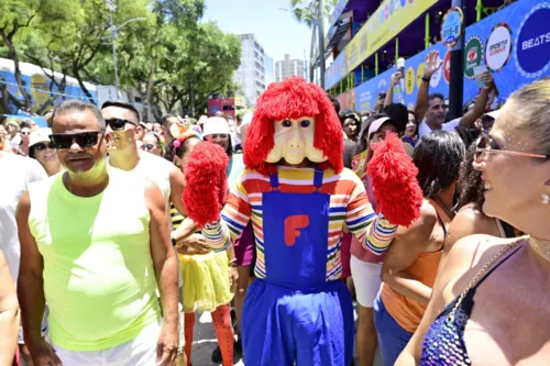 
				
					Carnaval 2024: veja fotos do circuito Osmar nesta terça (13)
				
				