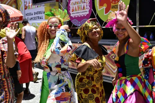 
				
					Carnaval 2024: veja fotos do circuito Osmar nesta terça (13)
				
				