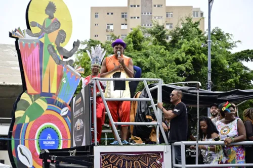 
				
					Carnaval 2024: veja fotos do circuito do Campo Grande neste domingo
				
				