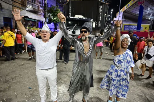 
				
					Carnaval 2024: veja fotos do circuito do Campo Grande neste domingo
				
				