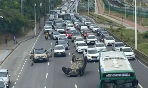 
				
					Cinco avenidas lideram acidentes fatais em Salvador; veja lista
				
				