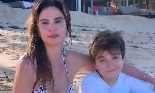 
				
					Com o filho, Luciana Gimenez curte destino paradisíaco na Bahia
				
				