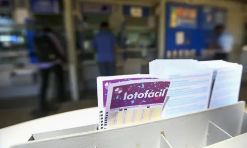 
				
					Concurso 3188: Lotofácil sorteia R$ 1,7 milhão nesta quinta (22)
				
				