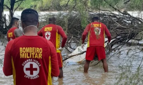 
				
					Corpo de homem desaparecido no Açude Cocorobó é encontrado
				
				