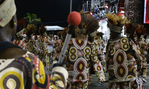 
				
					Cortejo Afro: veja como foi o desfile do bloco afro no circuito Dodô
				
				