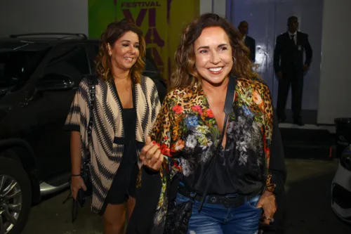 
				
					Daniela Mercury curte show de João Gomes no Festival Virada Salvador
				
				