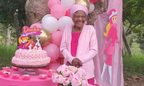 
				
					De Penélope Charmosa, idosa celebra 108 anos na Bahia
				
				