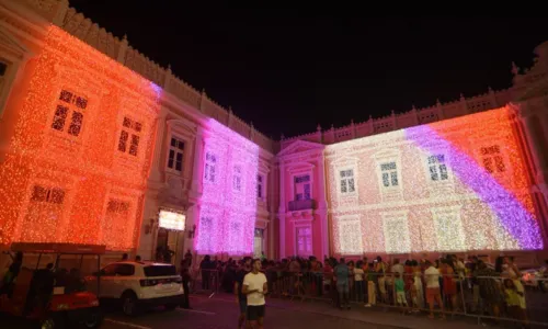 
				
					Decoração de Natal de Salvador é inaugurada no Centro Histórico
				
				