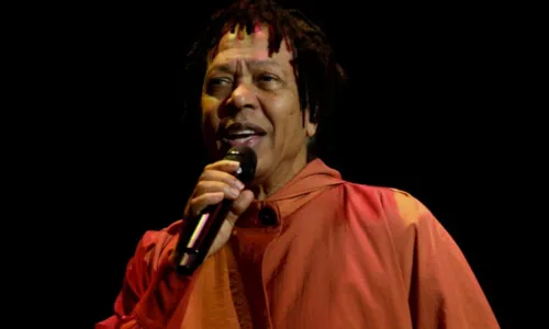 
				
					Djavan é internado em hospital do Rio de Janeiro; saiba motivo
				
				