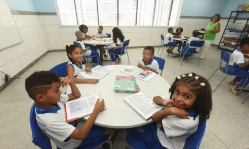 
				
					Efetivação da matrícula descentralizada das escolas termina dia 19
				
				