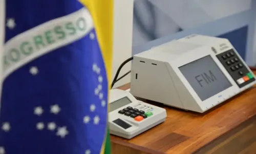 
				
					Eleitor tem um mês para regularizar a situação eleitoral; saiba mais
				
				