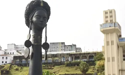 
				
					Em Salvador, Praça Cairu tem nome alterado para Praça Maria Felipa
				
				