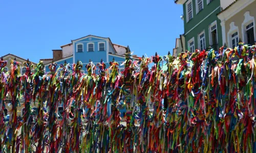 
				
					Entre o cortejo e as escadas: conheça a história da Lavagem do Bonfim
				
				