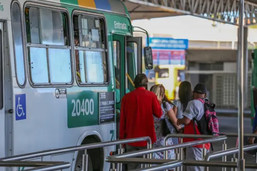 
				
					Esquema de transporte em Salvador para Concurso Unificado é adiado
				
				