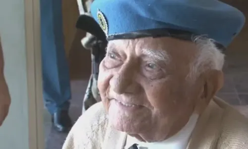 
				
					Ex-combatente baiano que lutou na Segunda Guerra morre aos 104 anos
				
				