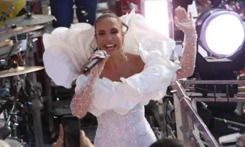 
				
					FOTOS: encontro de trios reúne Ivete Sangalo, Carlinhos e BaianaSystem
				
				