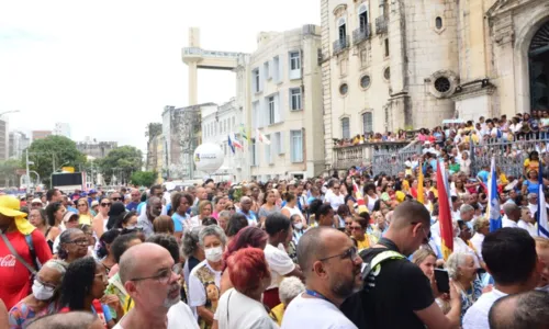 
				
					FOTOS: fiéis se reúnem para celebrar Nossa Senhora da Conceição
				
				