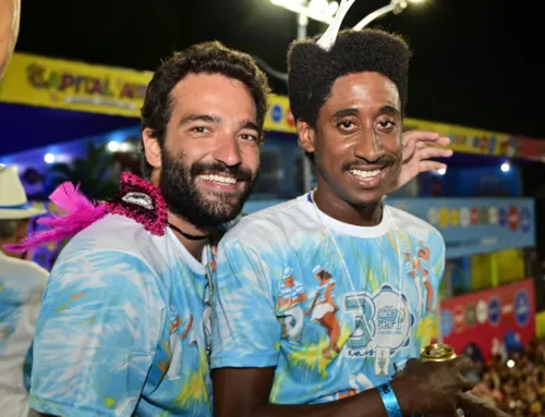 
				
					Famosos curtem primeiro dia do Carnaval de Salvador; FOTOS
				
				