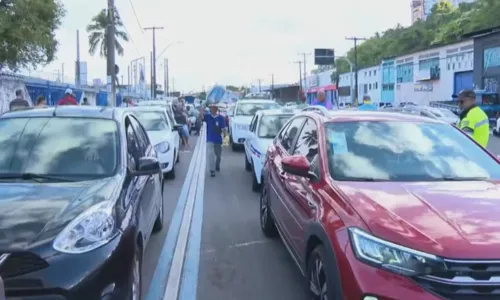 
				
					Ferry-boat de Salvador tem fila intensa neste sábado (30)
				
				