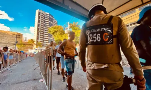 
				
					Festas de São João na Bahia terão 22 mil agentes de segurança
				
				