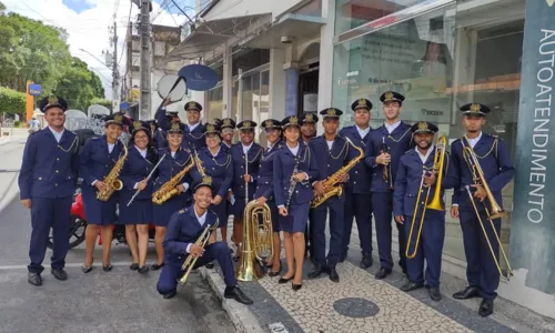 
				
					Filarmônicas recebem cantores baianos em festival no Pelourinho
				
				