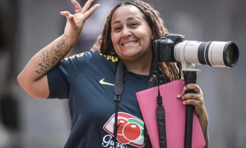 
				
					Fotógrafa denuncia racismo em jogo do Bahia na Arena Fonte Nova
				
				