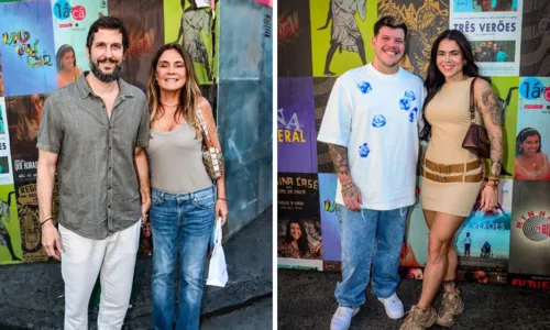 
				
					Fotos: famosos participam de festa de aniversário de Regina Casé no RJ
				
				