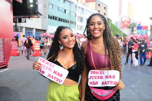 
				
					Fotos: veja imagens do 'Pipoco' comandado por Léo Santana em Salvador
				
				