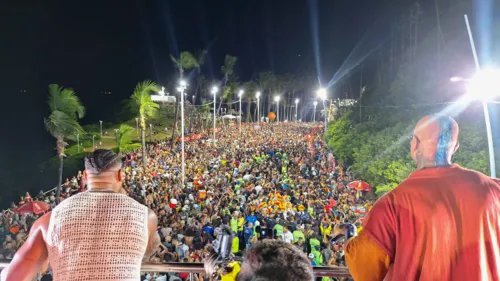 
				
					Fotos: veja imagens do 'Pipoco' comandado por Léo Santana em Salvador
				
				