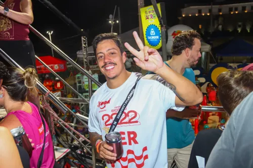 
				
					Fotos: veja os famosos no último dia do Carnaval de Salvador
				
				
