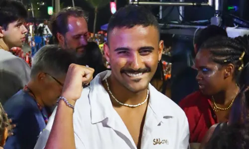 
				
					Fotos: veja os famosos no último dia do Carnaval de Salvador
				
				