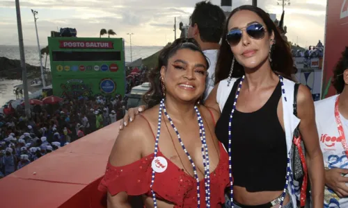 
				
					Fotos: veja os famosos que estão curtindo o Carnaval de Salvador
				
				