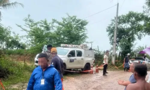 
				
					Funcionário terceirizado da Coelba é eletrocutado em Catu
				
				