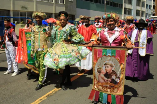 
				
					Fuzuê 2024: confira as imagens da festa no Circuito Orlando Tapajós
				
				