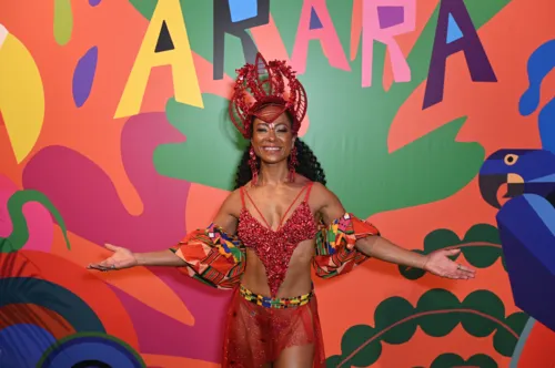 
				
					Galeria: famosos participam do “Baile da Arara” no Rio de Janeiro
				
				