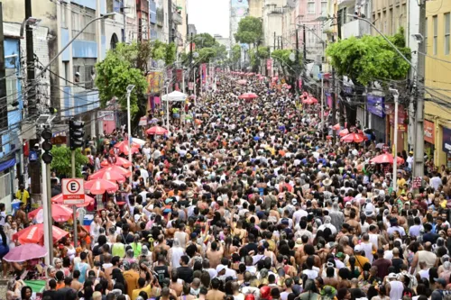 
				
					Galeria: fotos do 2º dia do Carnaval de Salvador no circuito Osmar
				
				