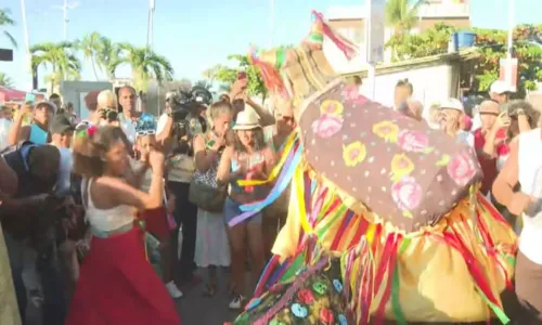 
				
					Galeria: missas, cortejo e festejos marcam Lavagem de Itapuã
				
				