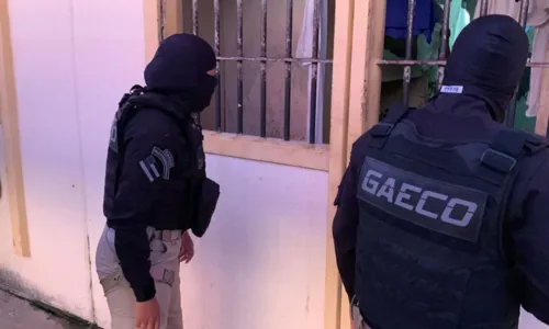 
				
					Grupo criminoso que atua em presídios da Bahia é alvo de operação
				
				