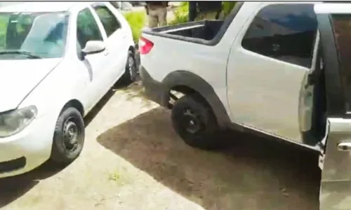 
				
					Homem aceita carro roubado como forma de pagamento e acaba detido
				
				