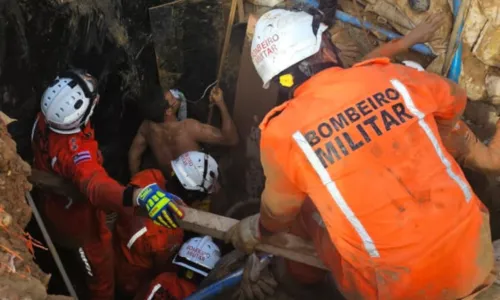 
				
					Homem que ficou preso em tubulação recebe alta em Salvador
				
				