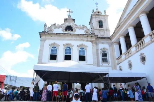 
				
					Homenagem a Santa Luzia: veja fotos da celebração em Salvador
				
				