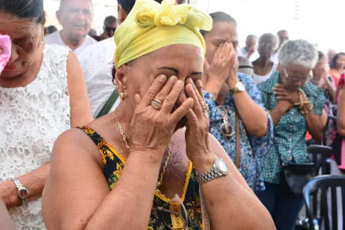 
				
					Homenagem a Santa Luzia: veja fotos da celebração em Salvador
				
				